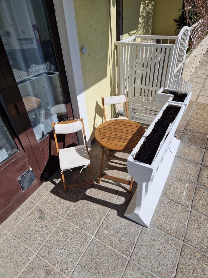 Apartman"Petra" Krk Town Exterior foto